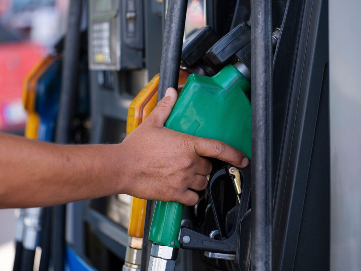 Aide carburant « grands rouleurs » : demande avant le 30 septembre 2026, et 100 € de plus dès octobre